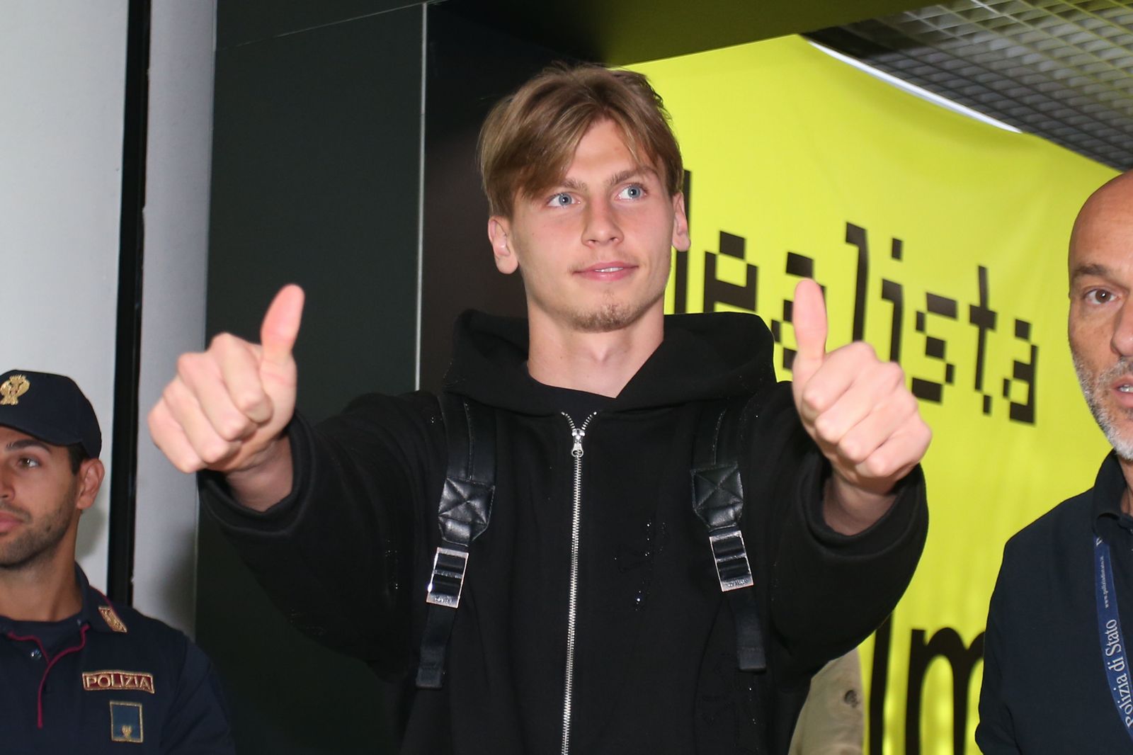 Ziółkowski è atterrato a Fiumicino, ma viene confuso con Sancho