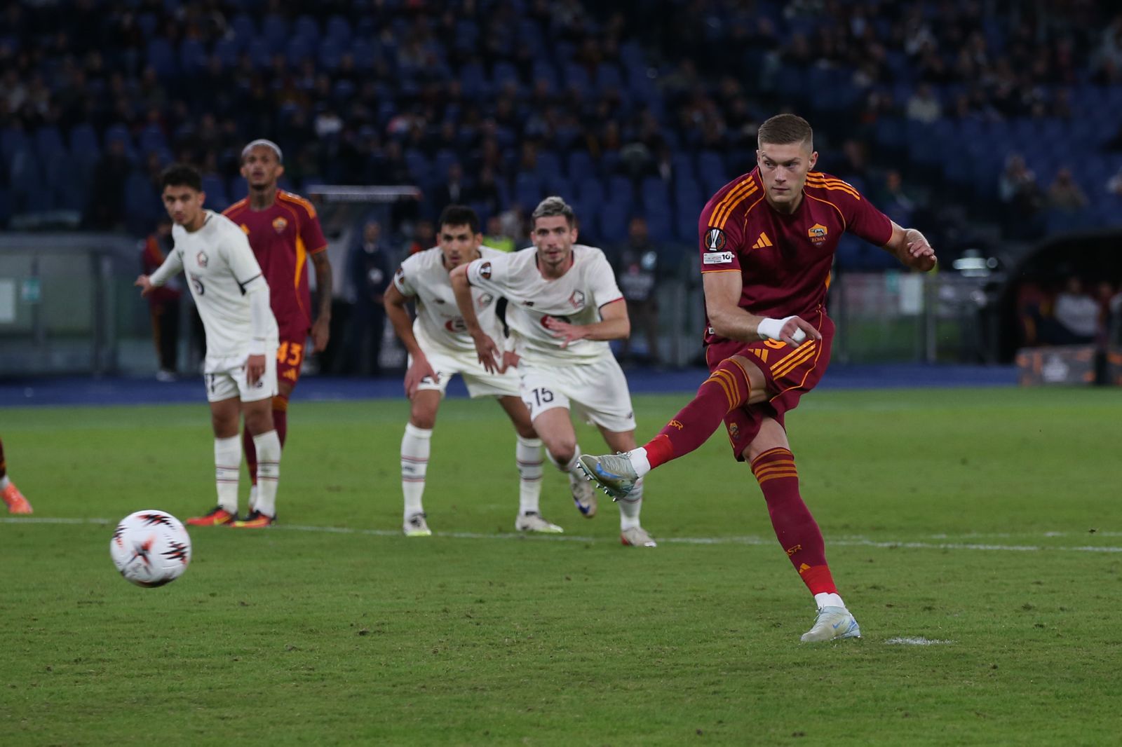 Su Dovbyk interesse del Betis, il retroscena dell’offerta dell’Atletico Madrid