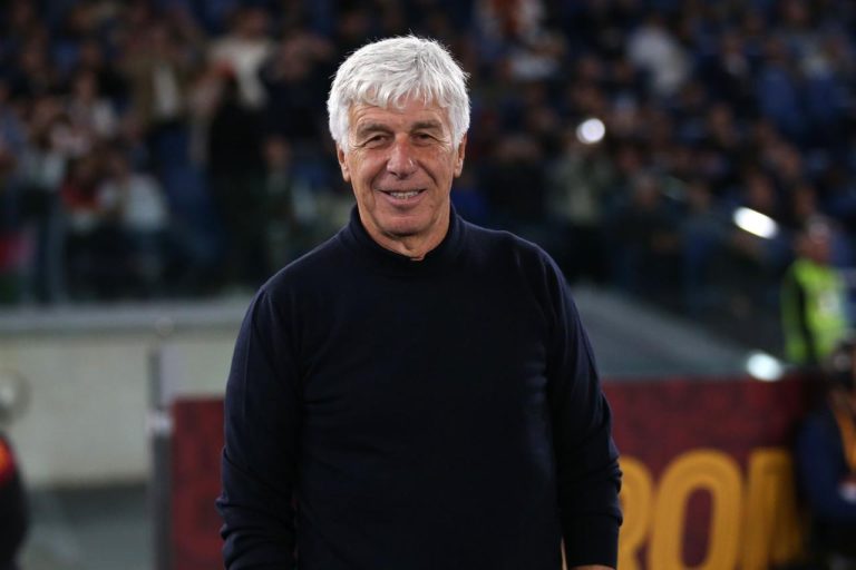 Gian Piero Gasperini sorride contro l'Inter