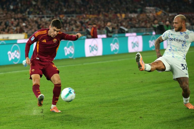 Soulè contro Dimarco in Roma-Inter