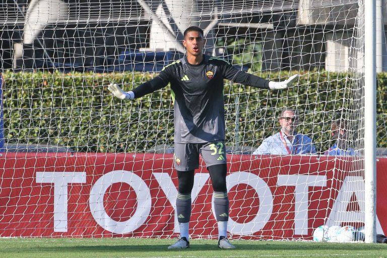 Devis Vasquez in partita a Trigoria